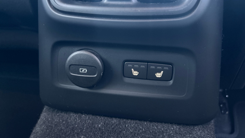 Volvo Xc40 1.5 T4 Recharge PHEV Plus Dark 5dr Auto Estate